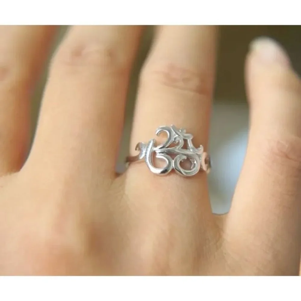 925 STERLING SILVER Om Symbol Ring - Picture 12 of 16